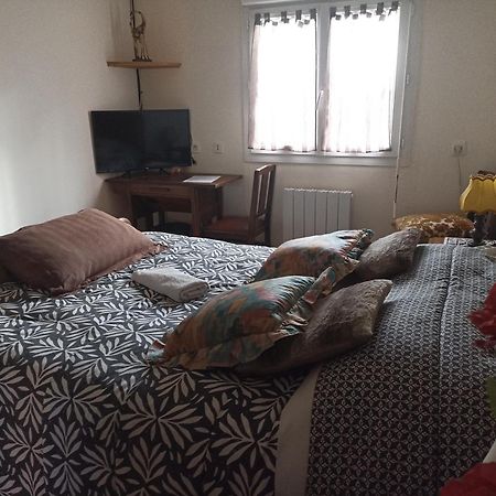 Les Chambres Du Rochereuil Bédée 外观 照片